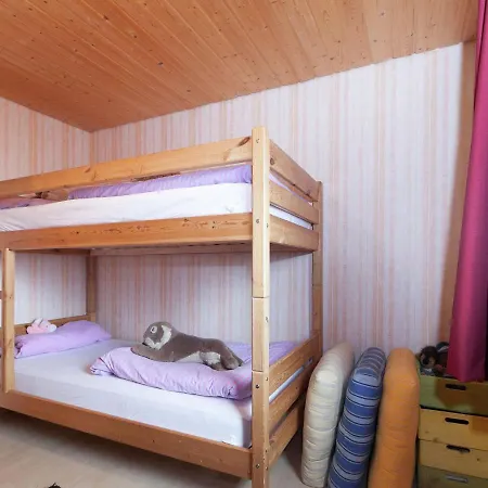 펜션 Modern Holiday In Lauterbach Ot Fohrenb Hl With Heating Facility *