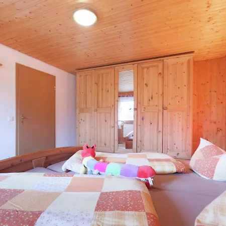 Modern Holiday In Lauterbach Ot Fohrenb Hl With Heating Facility 펜션