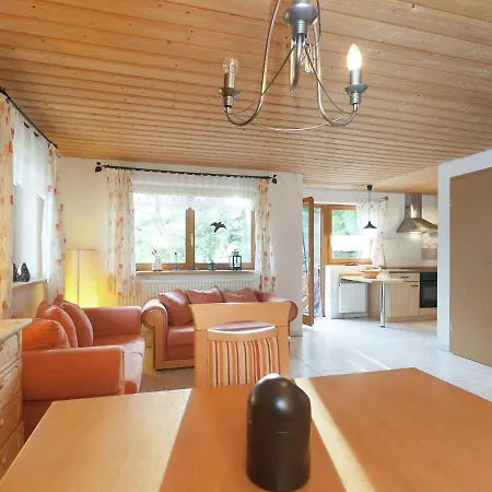 Modern Holiday In Lauterbach Ot Fohrenb Hl With Heating Facility 펜션 *